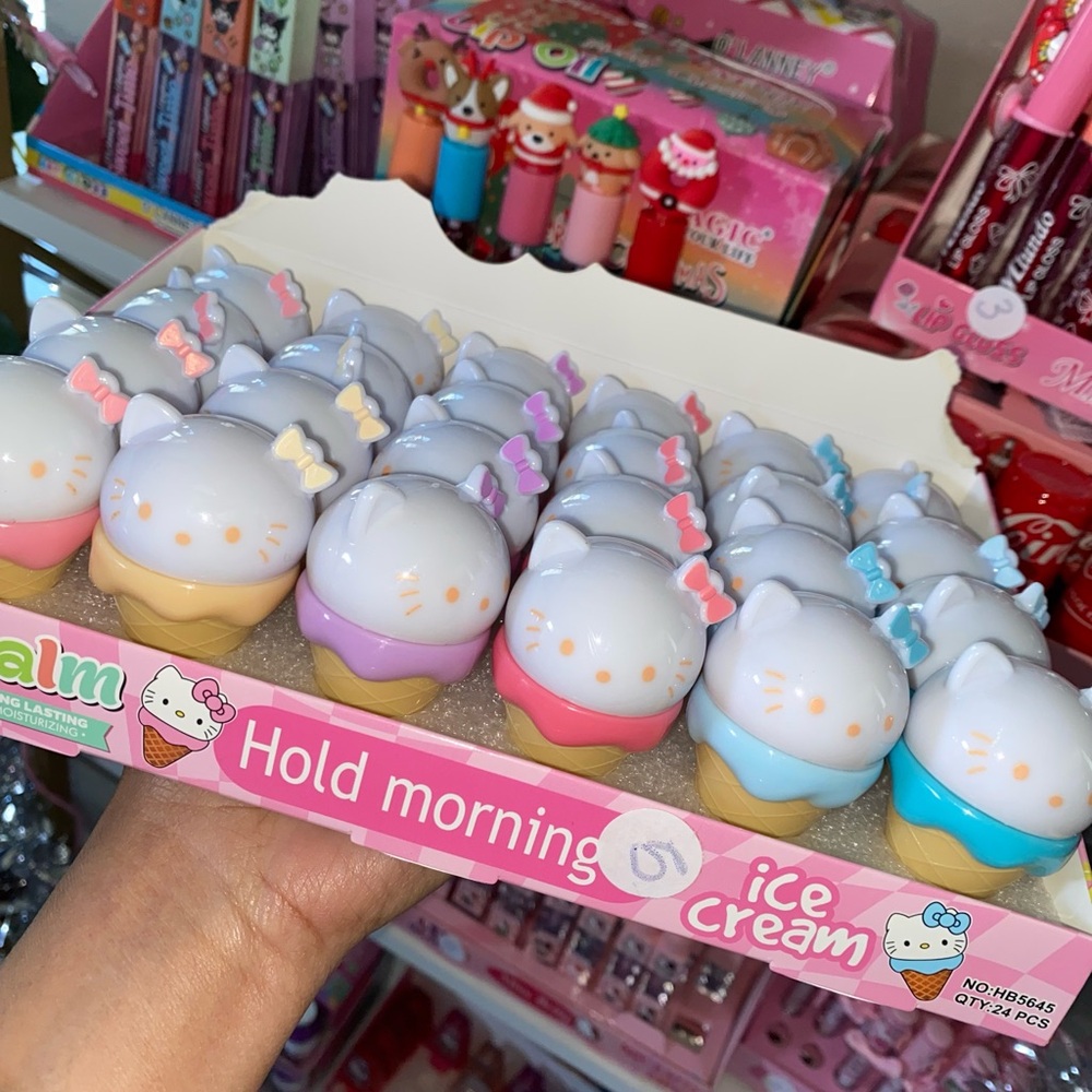 Hello kitty Makeup - Picture 7 of 7